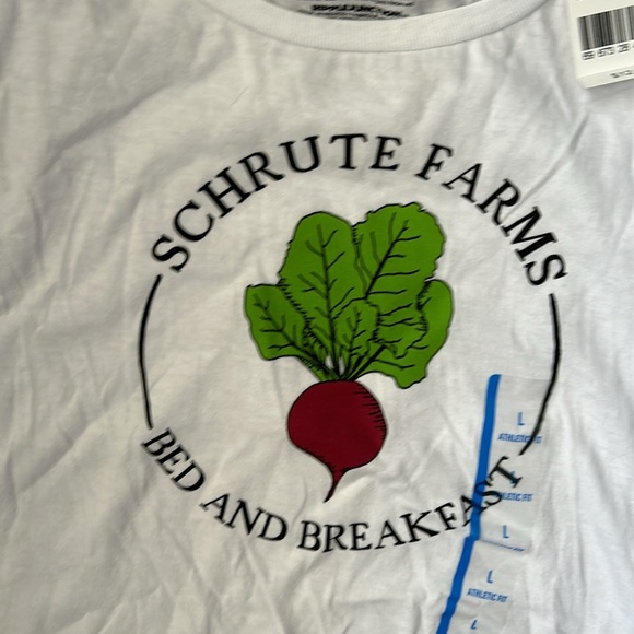 The office schrute farms bed and breakfast tee size Large - Picture 2 of 3